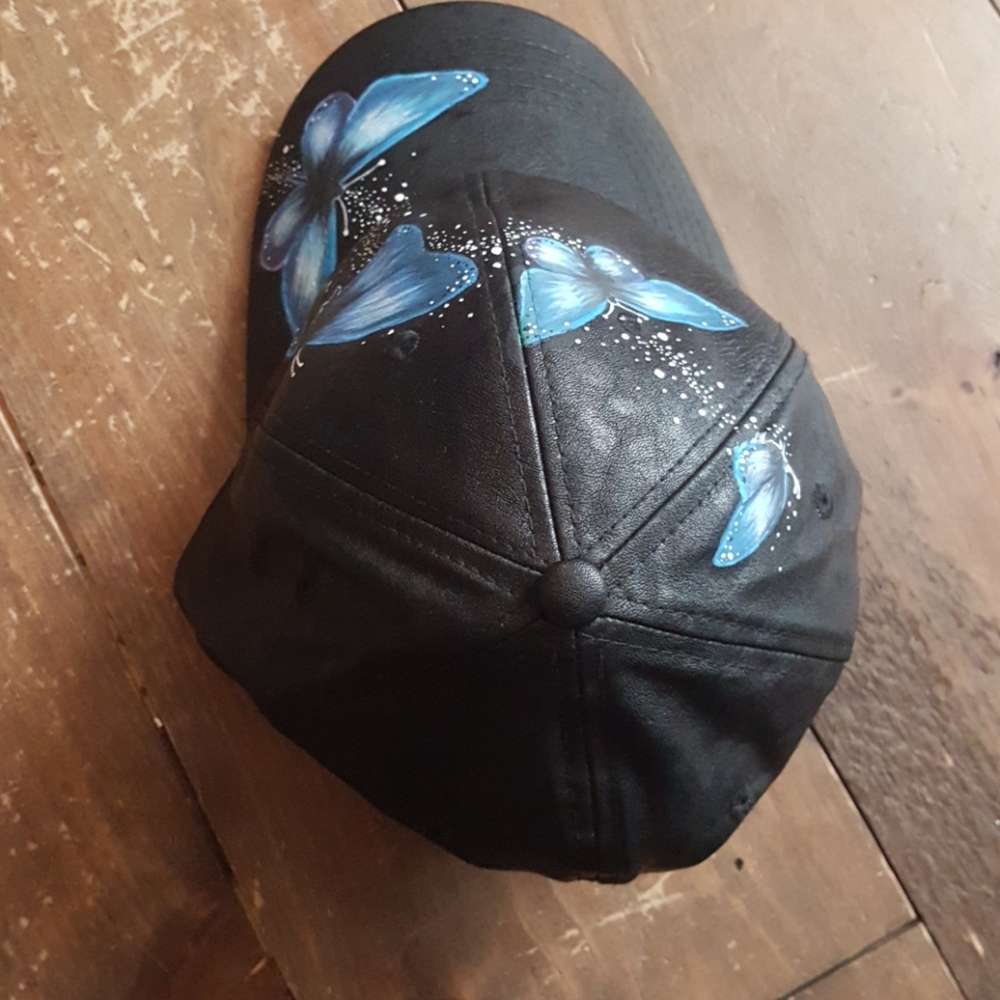 Hand painted butterfly had - Picture 2 of 3